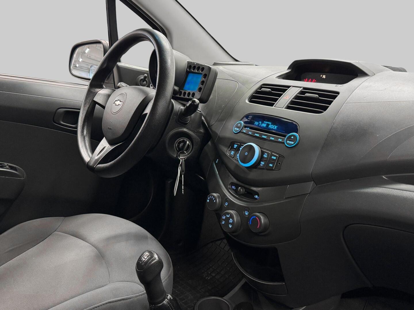 CHEVROLET Spark 2012