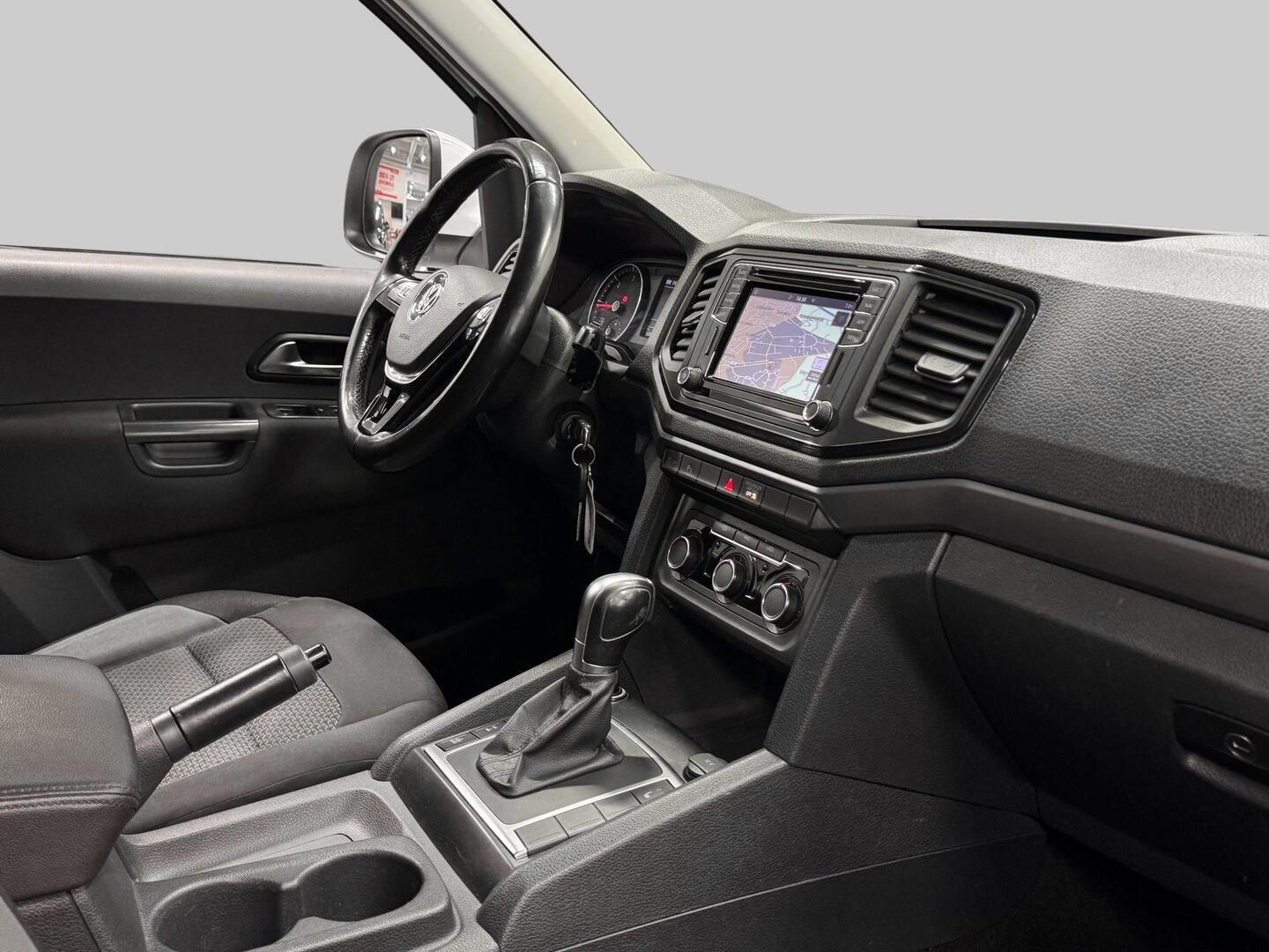 VOLKSWAGEN Amarok 2018