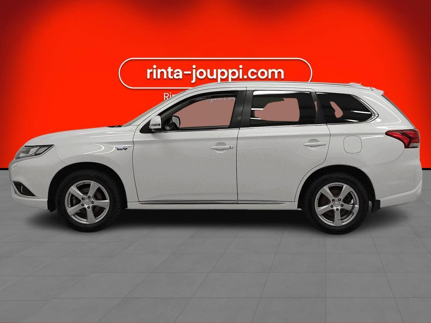 MITSUBISHI Outlander PHEV 2016