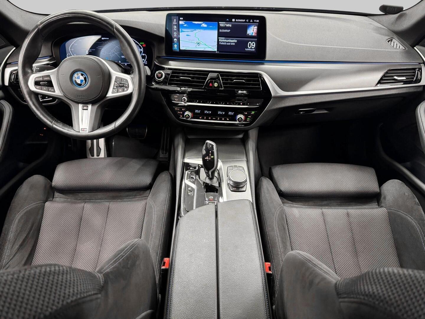 BMW 530 2021