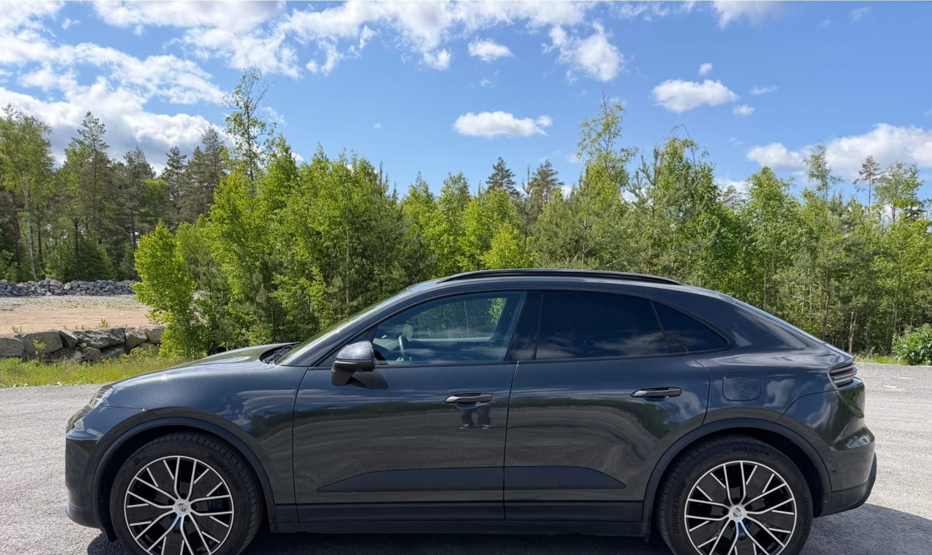 PORSCHE MACAN 2025