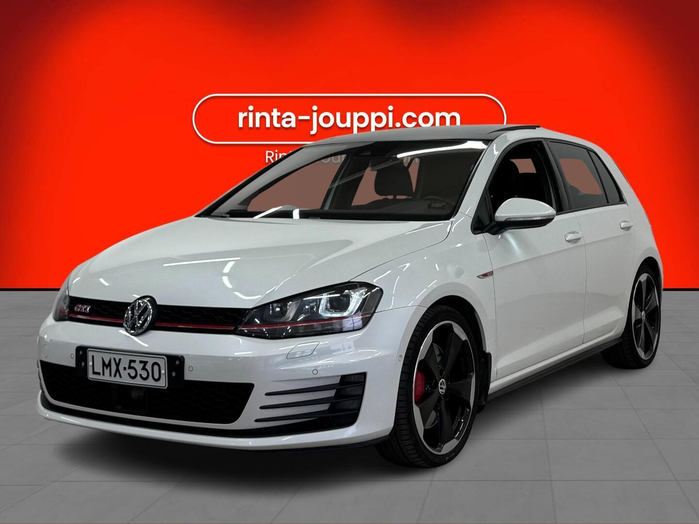 VOLKSWAGEN Golf 2015
