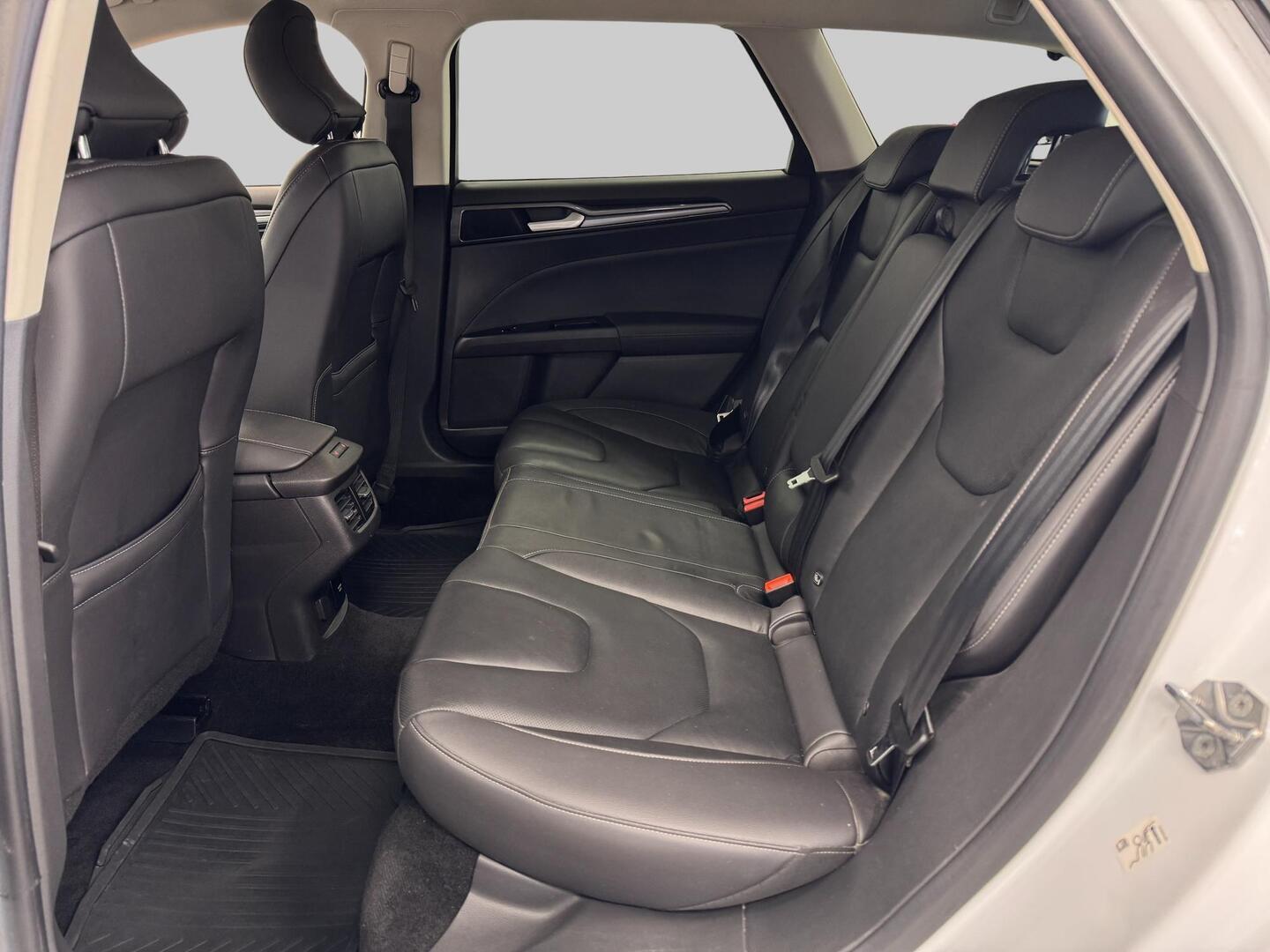 FORD Mondeo 2021