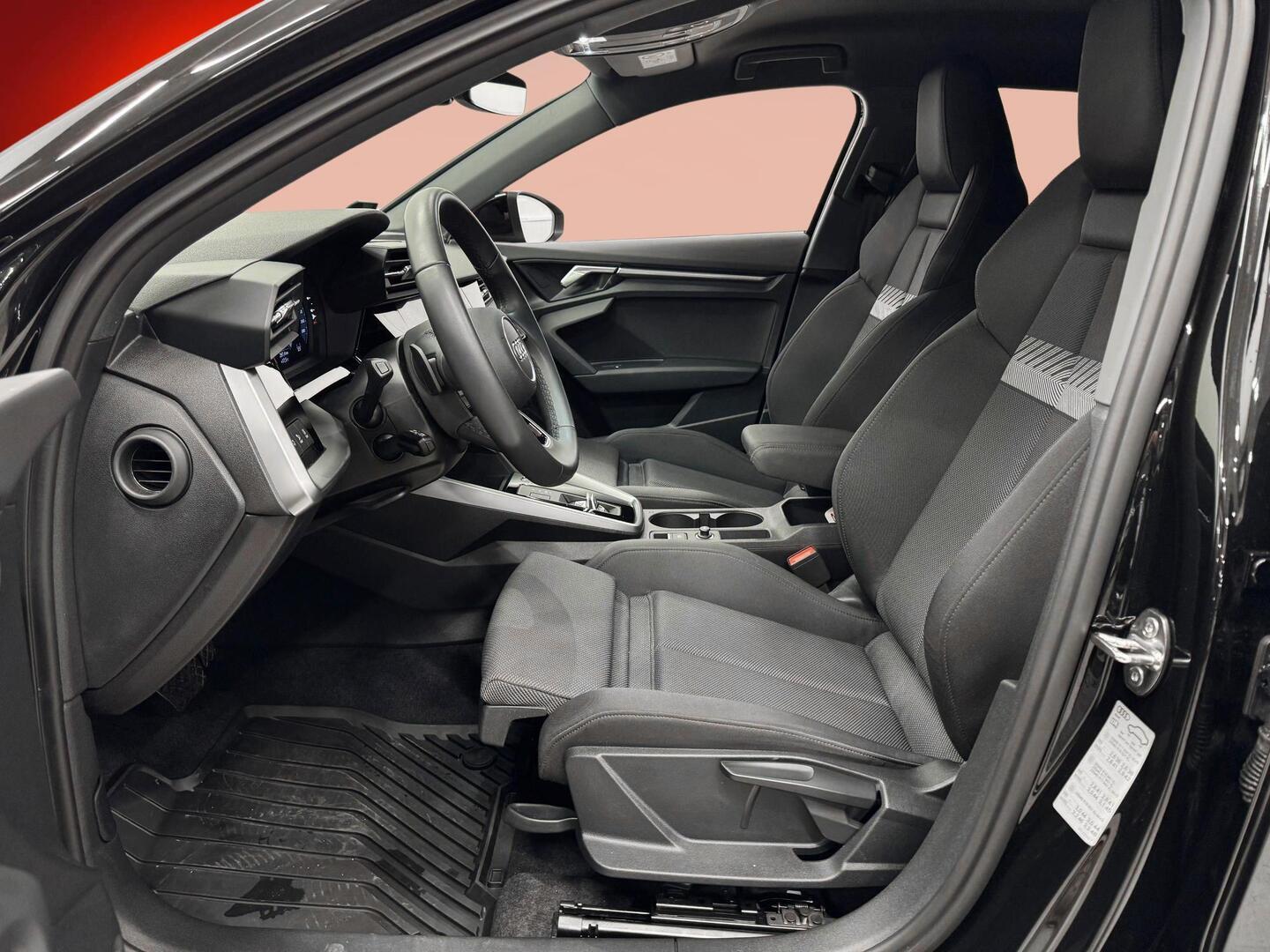 AUDI A3 2024