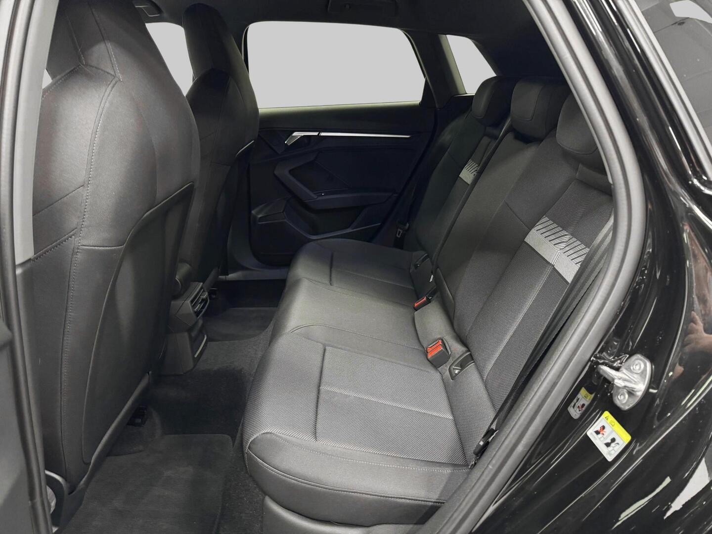 AUDI A3 2024