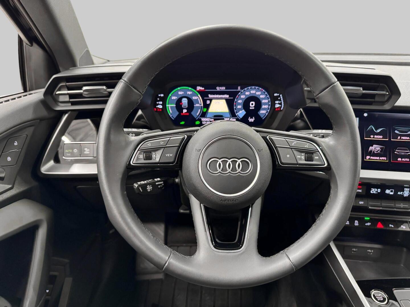 AUDI A3 2024