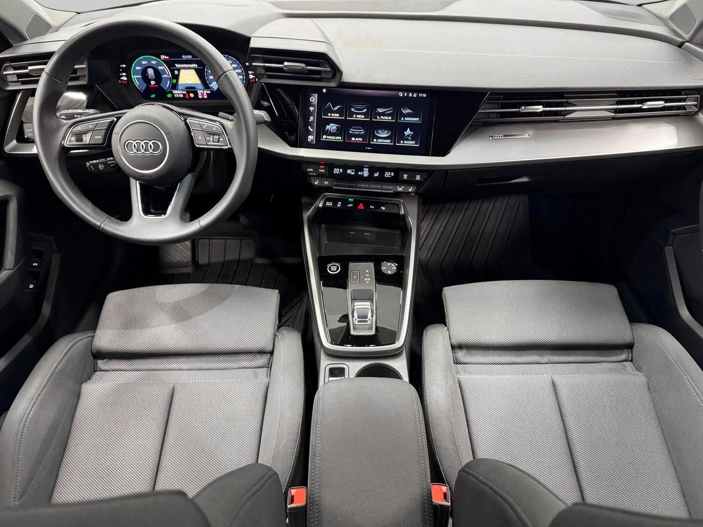 AUDI A3 2024