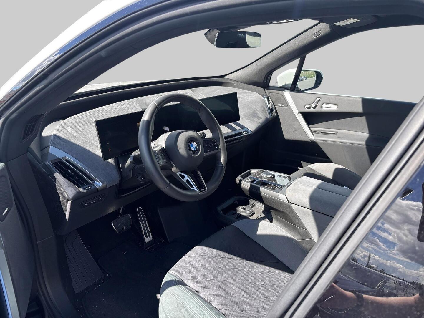 BMW IX 2025