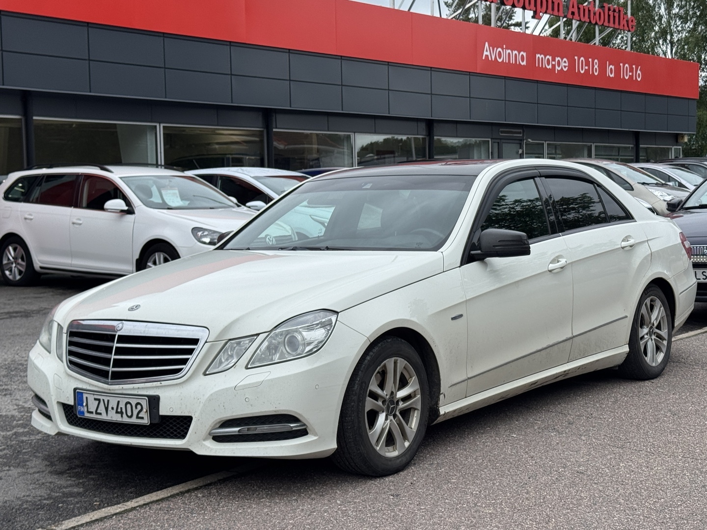 MERCEDES-BENZ E 2012