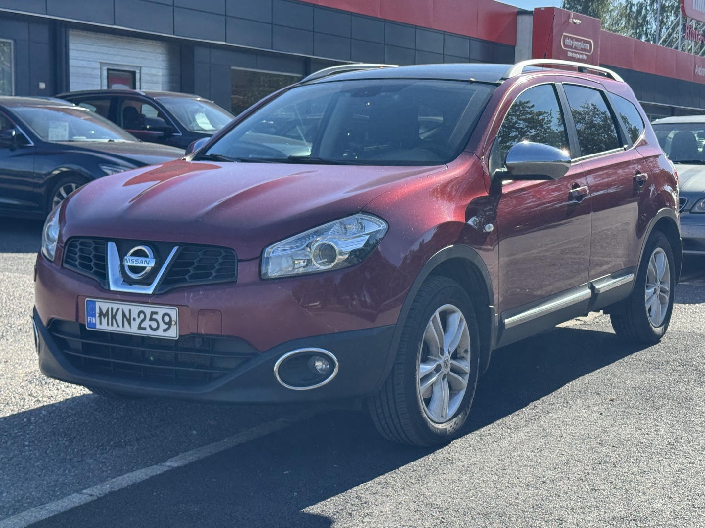 NISSAN Qashqai+2 2011