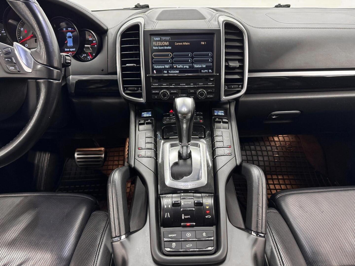PORSCHE Cayenne 2010