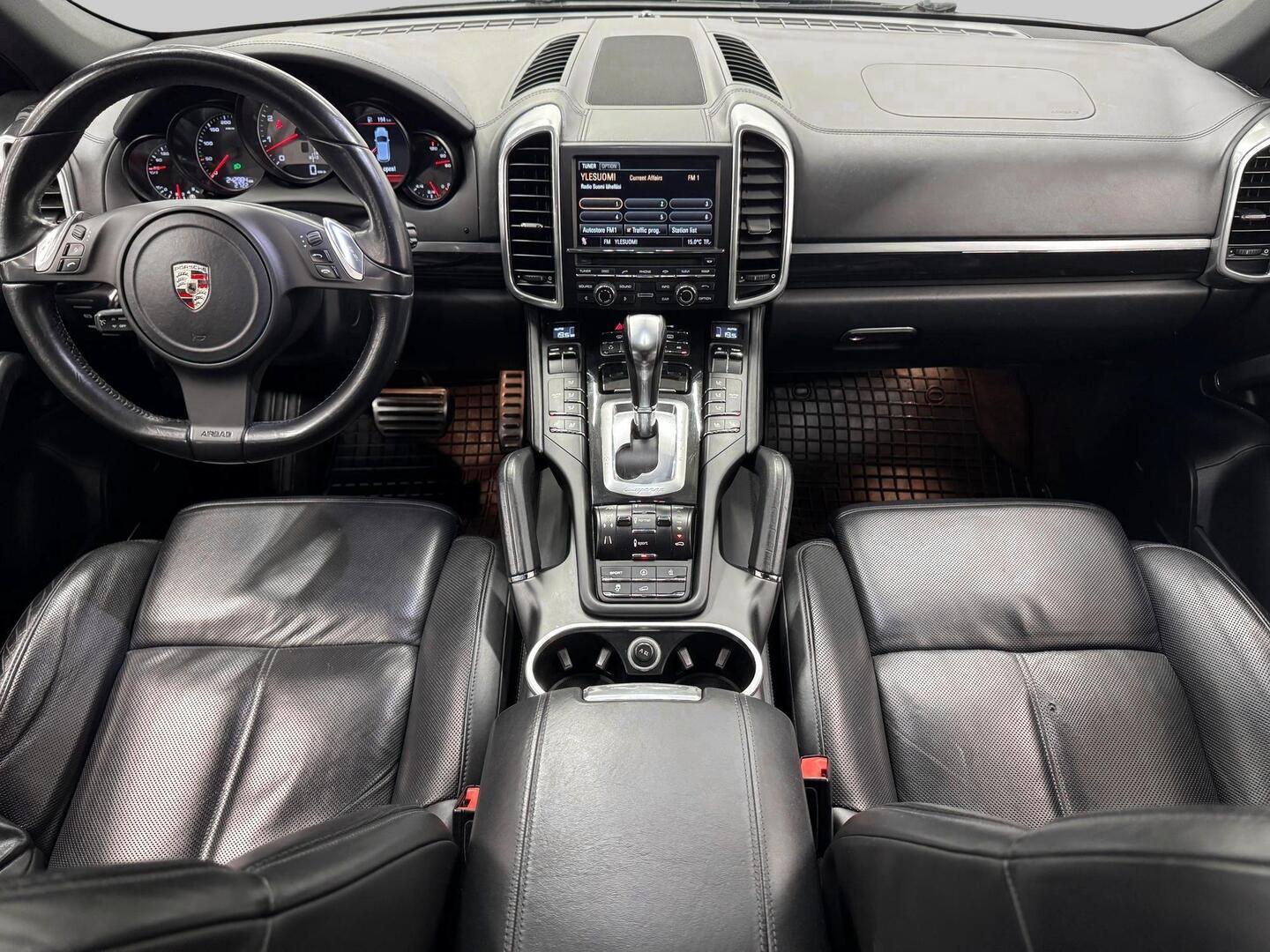 PORSCHE Cayenne 2010