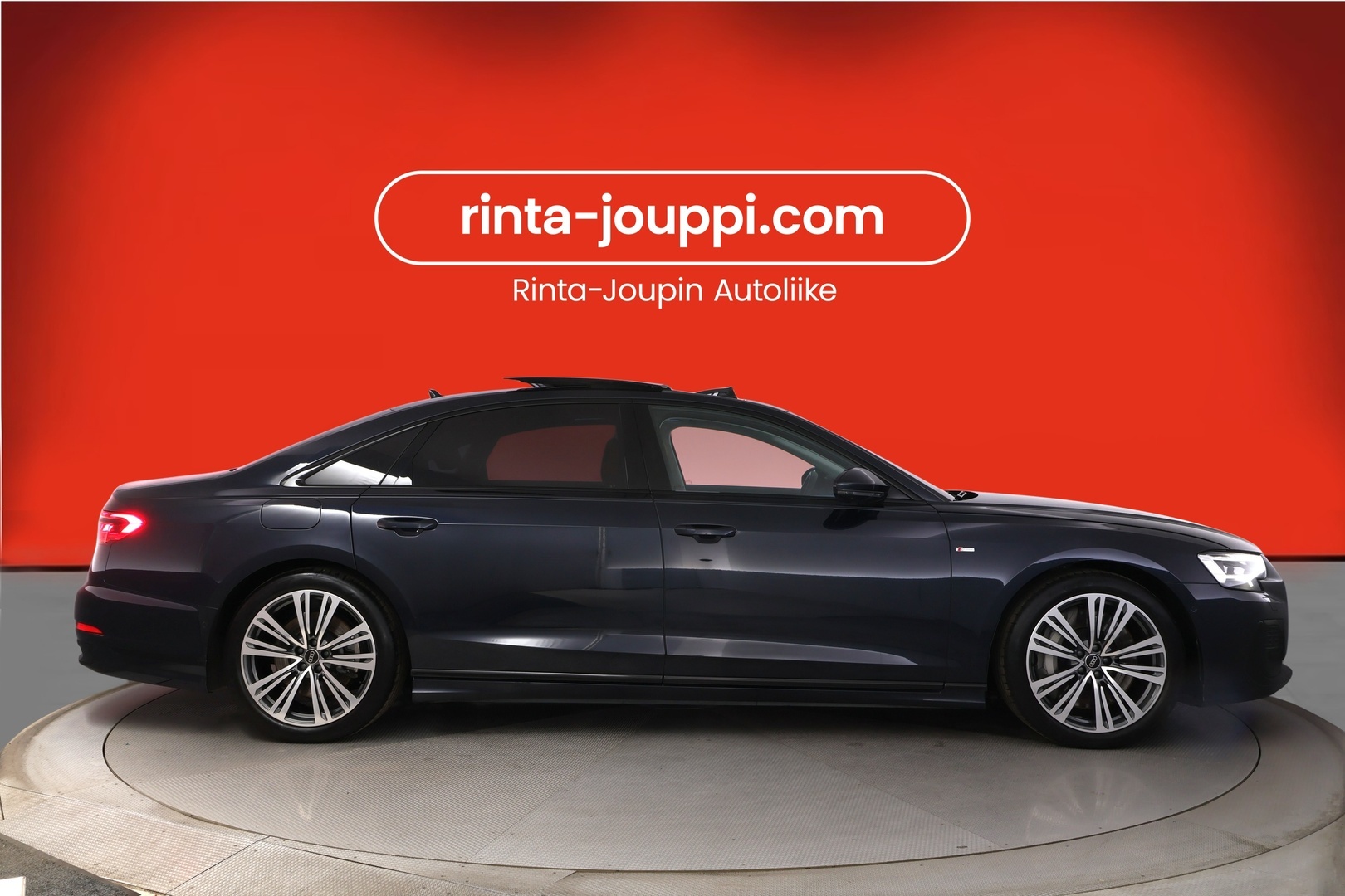 AUDI A8 2025