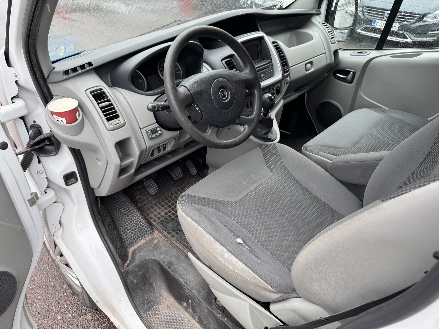 OPEL Vivaro 2012