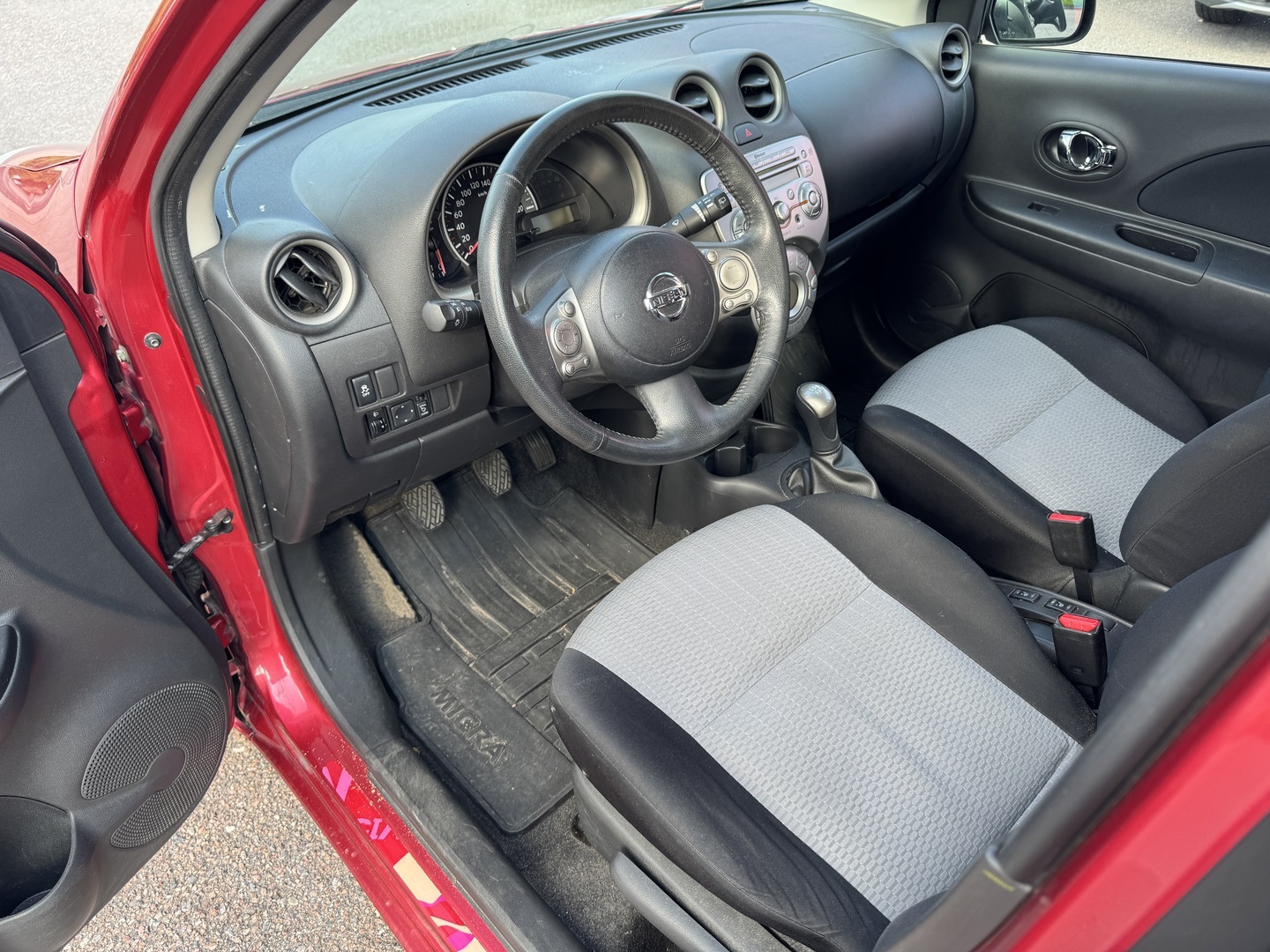 NISSAN Micra 2013