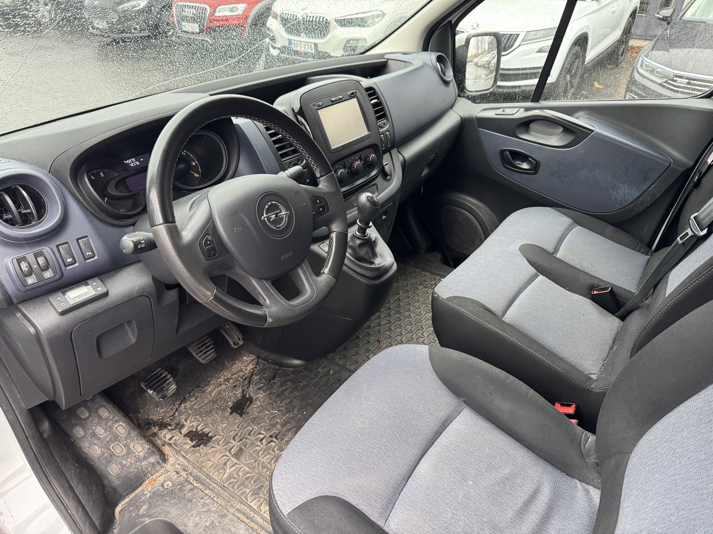 OPEL Vivaro 2016