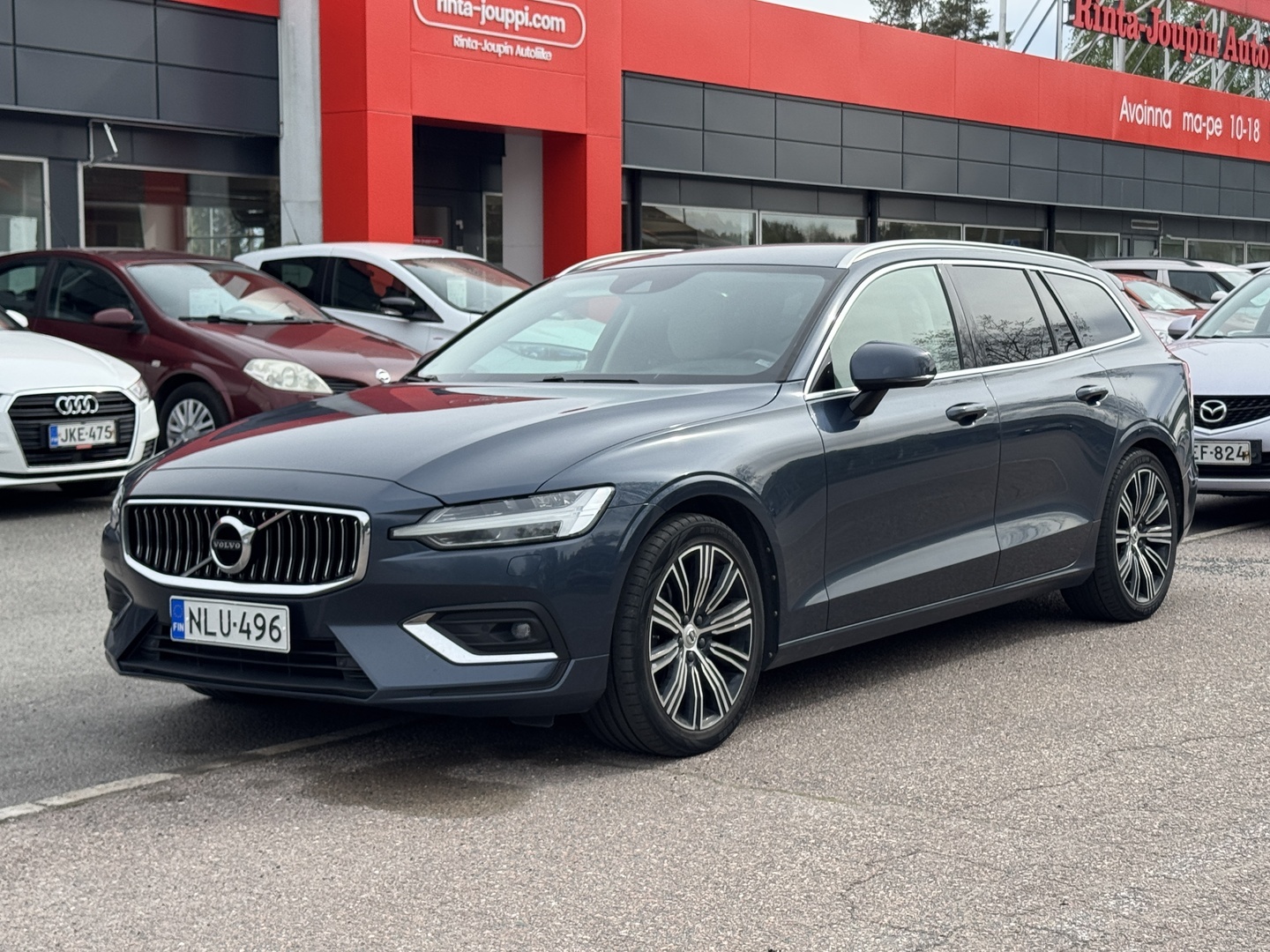 VOLVO V60 2020
