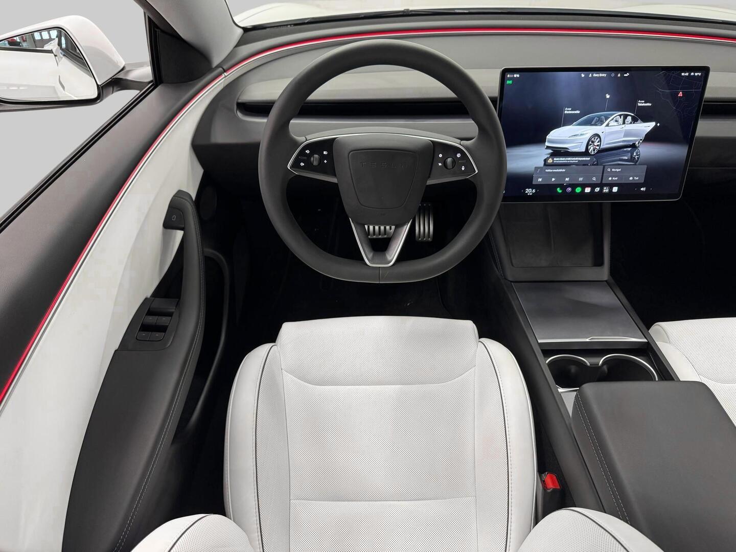 TESLA Model 3 2024