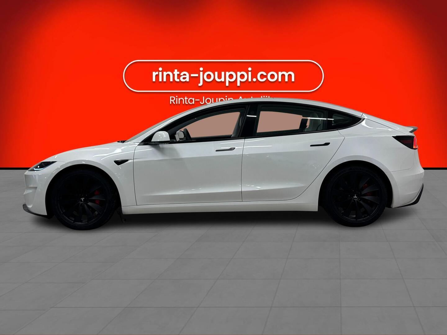 TESLA Model 3 2024