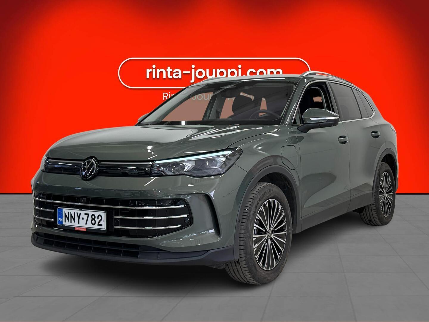 VOLKSWAGEN Tiguan 2024