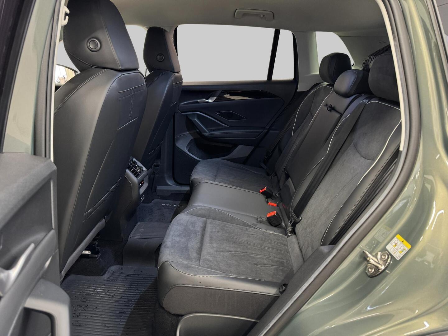 VOLKSWAGEN Tiguan 2024