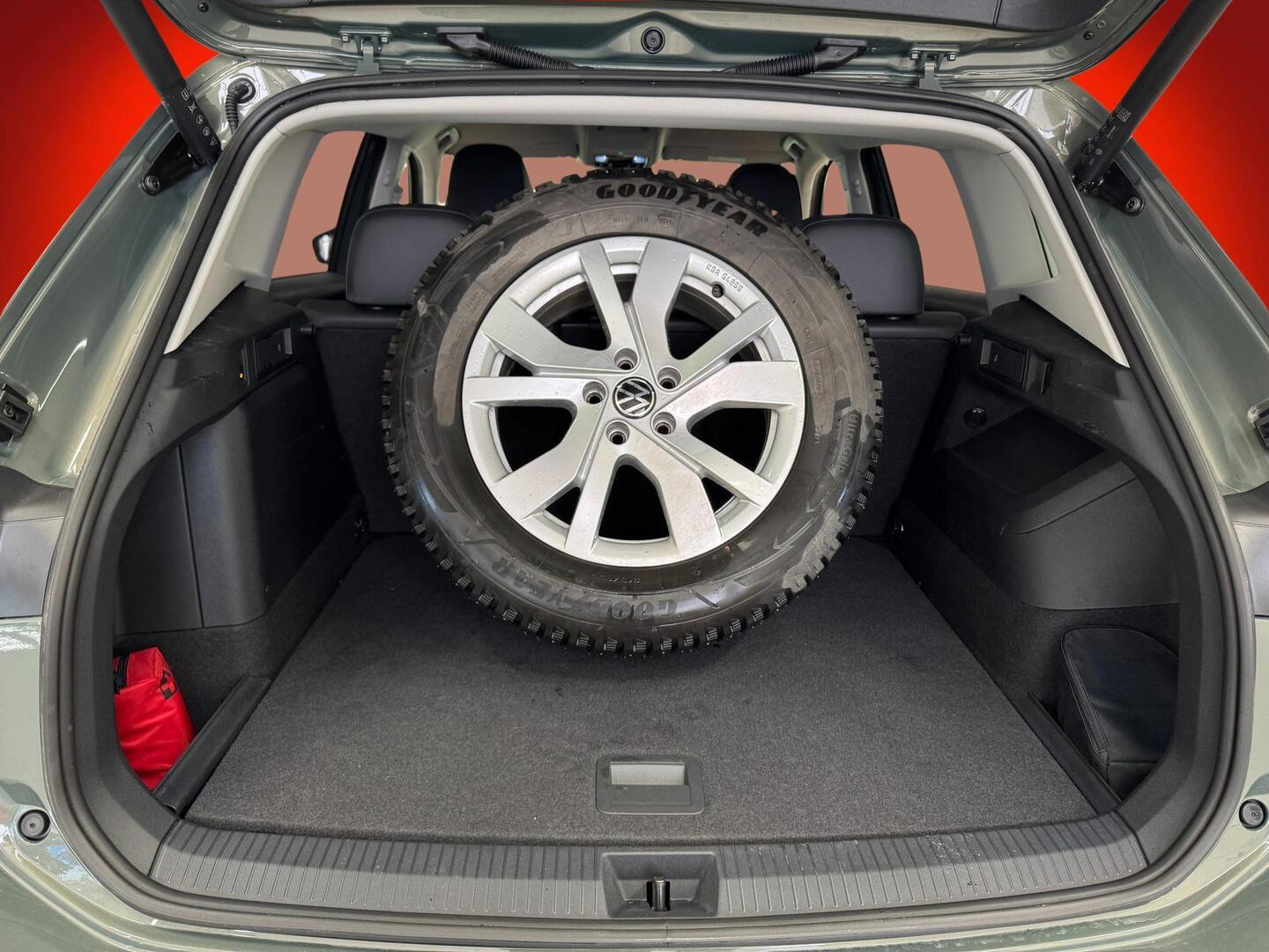 VOLKSWAGEN Tiguan 2024