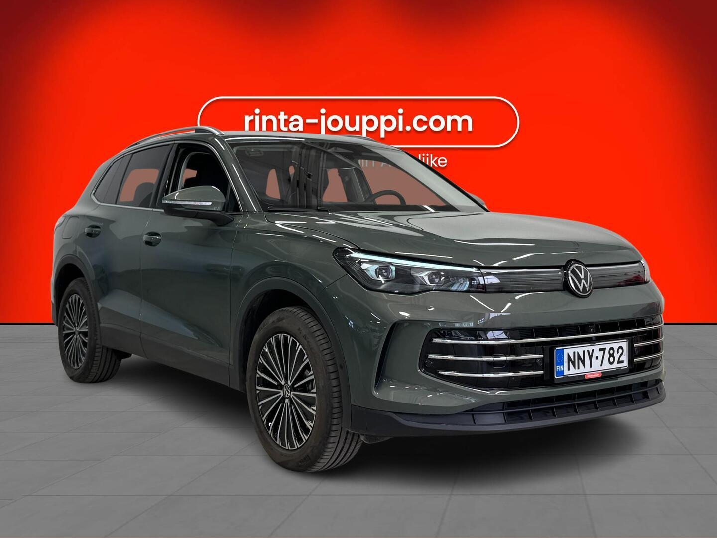 VOLKSWAGEN Tiguan 2024