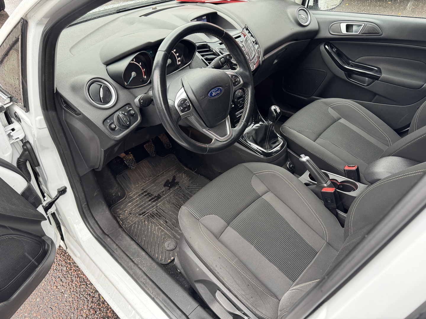 FORD Fiesta 2016