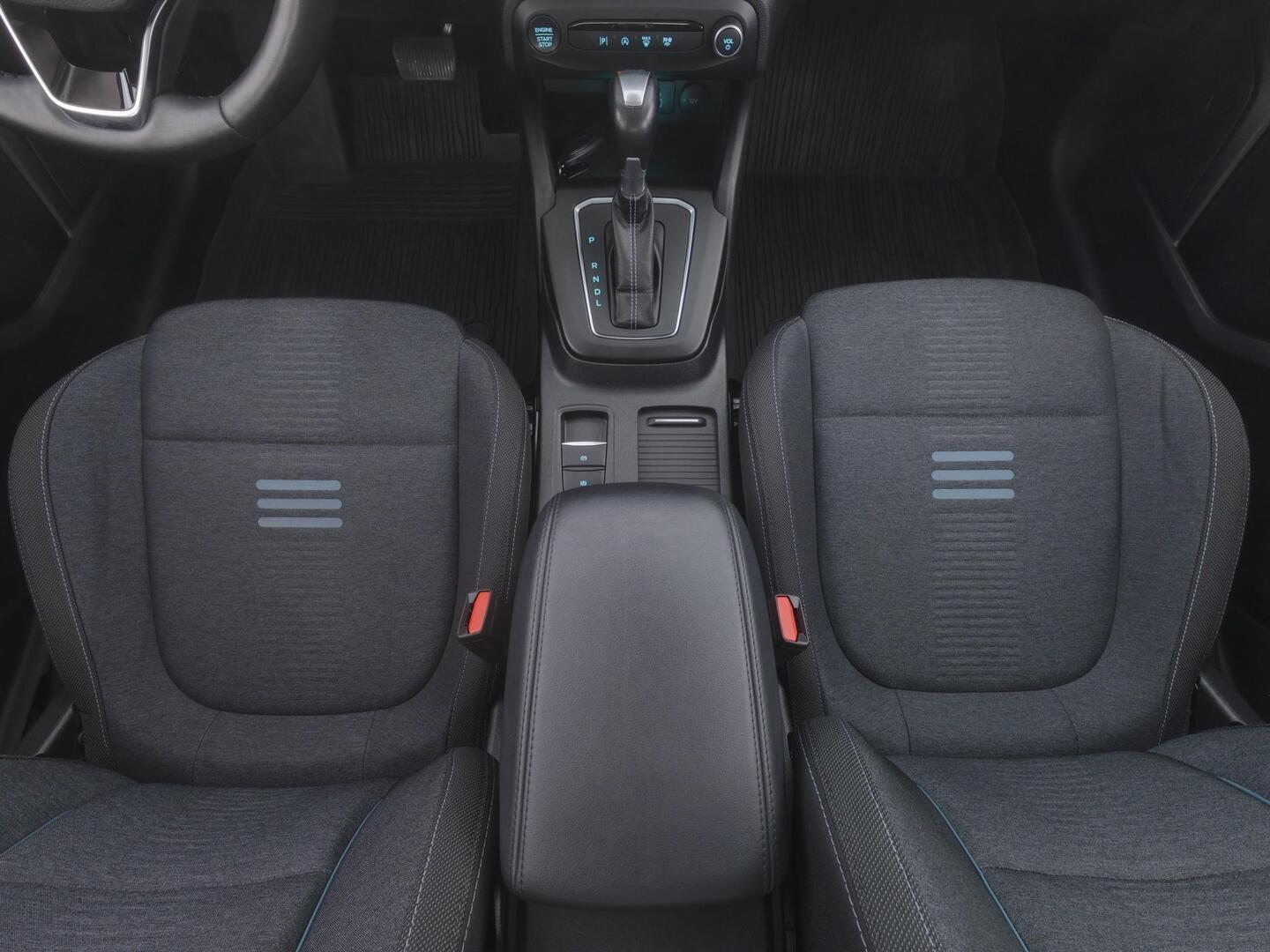 FORD FOCUS 2023