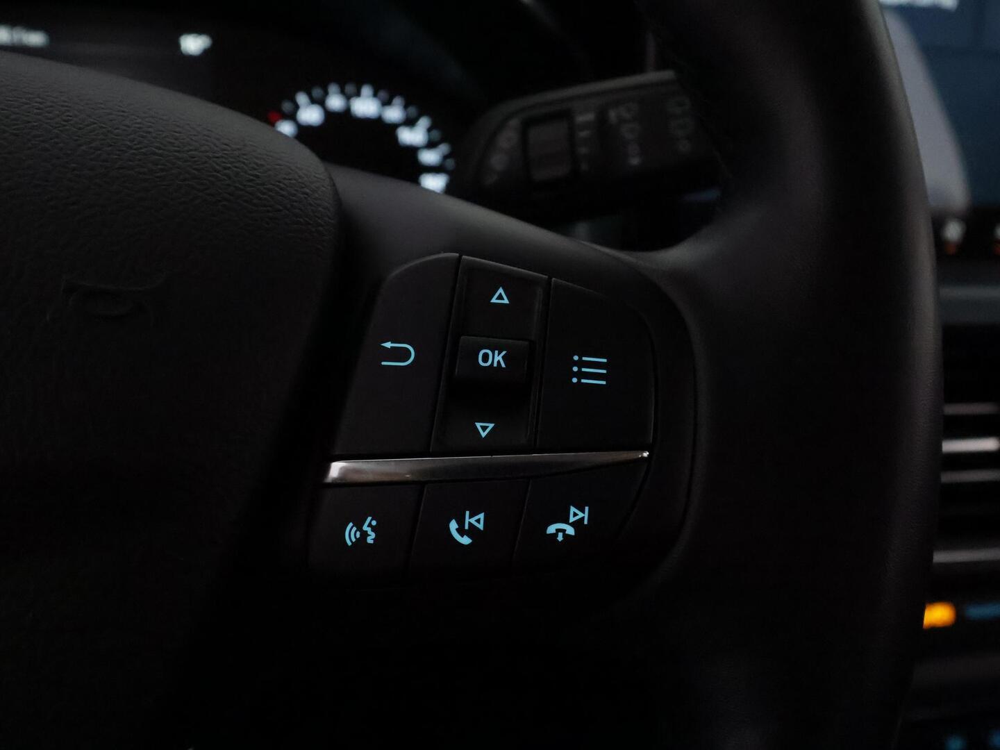 FORD FOCUS 2023