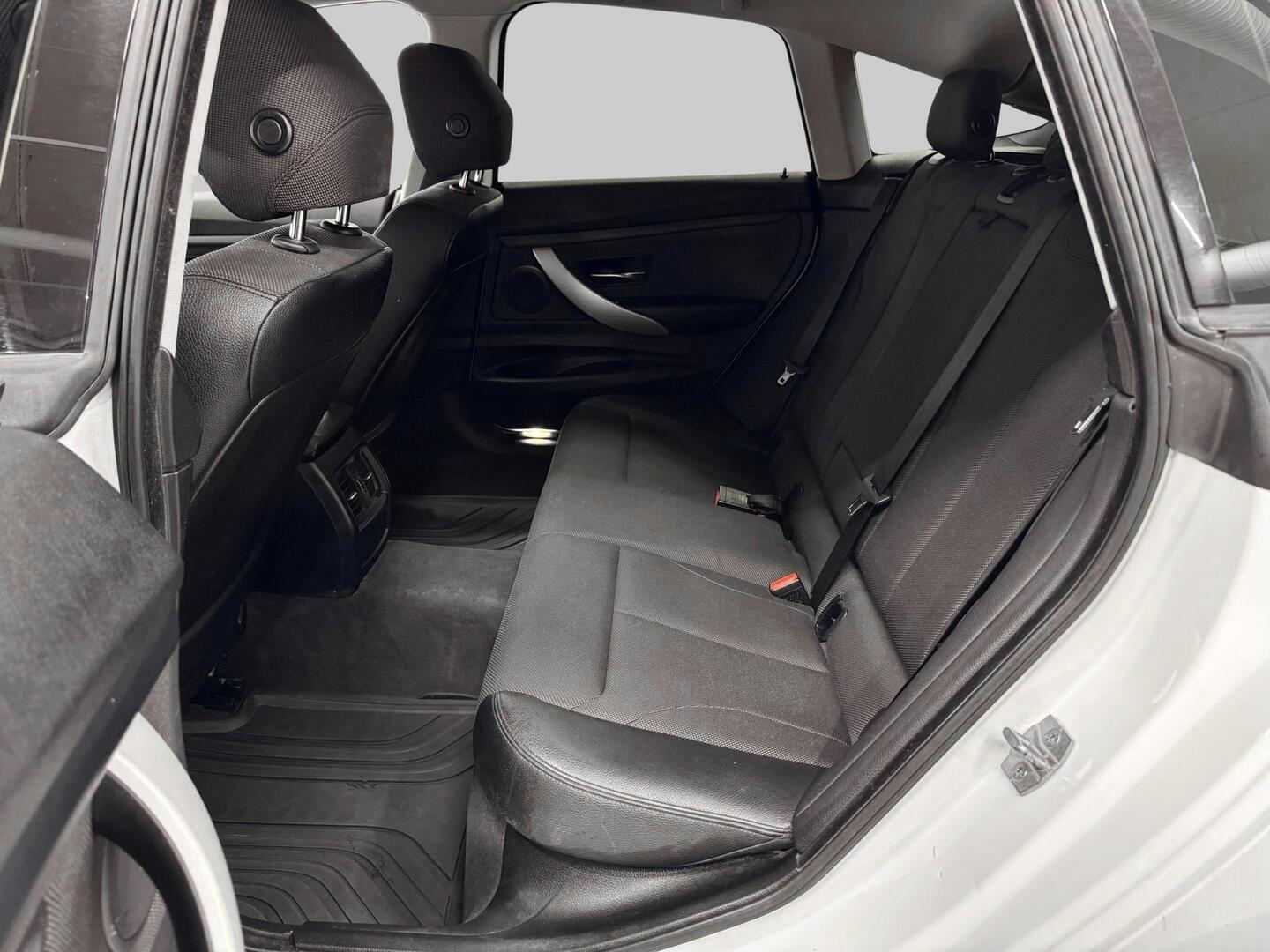 BMW 320 Gran Turismo 2015