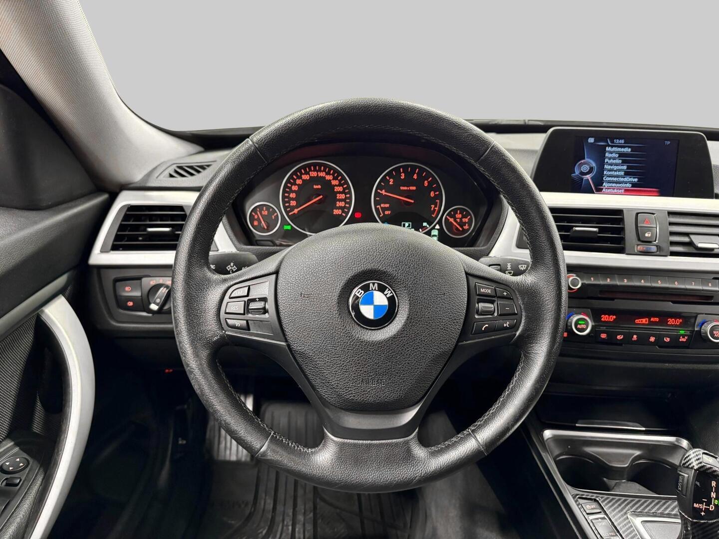 BMW 320 Gran Turismo 2015