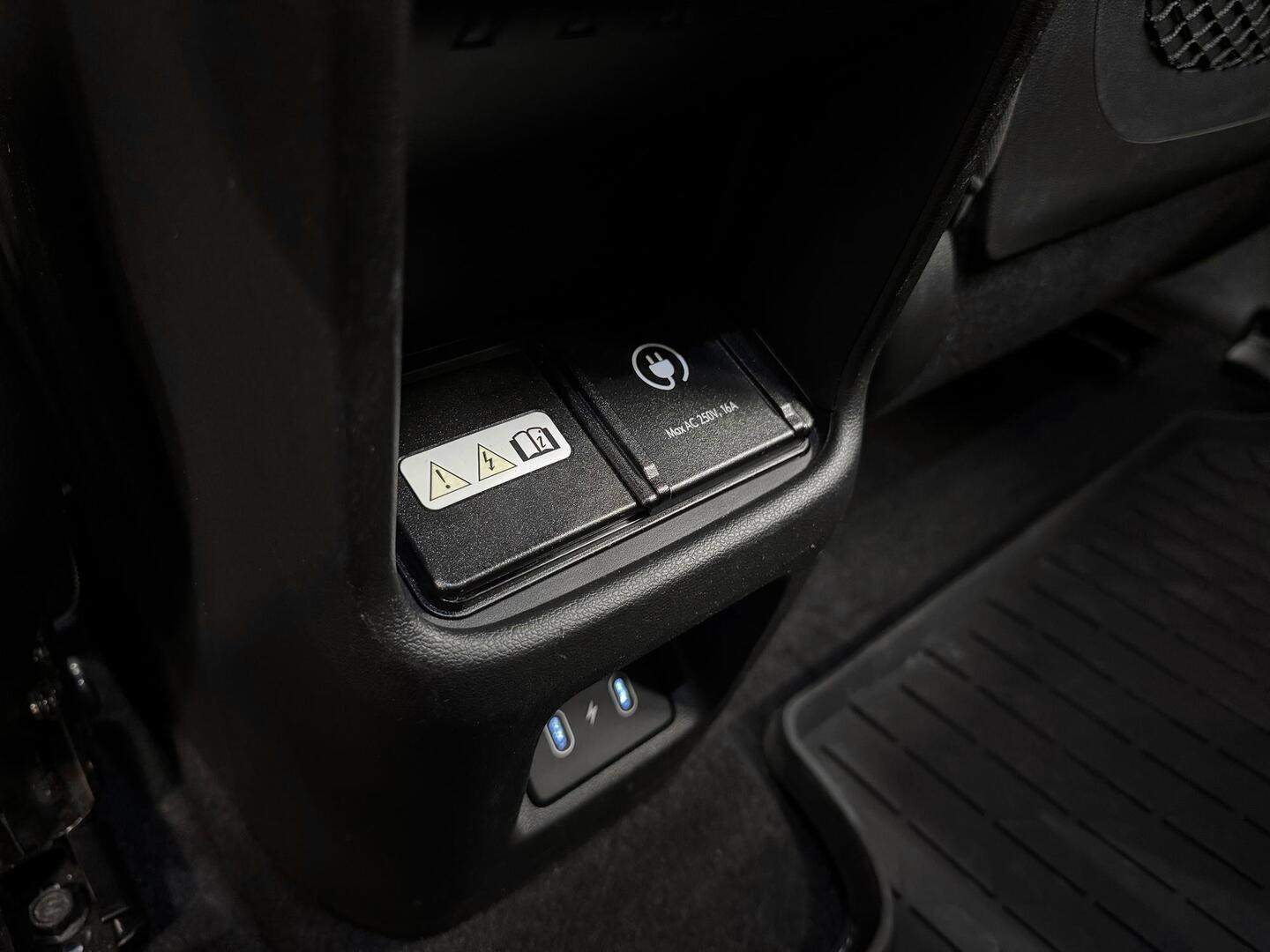 HYUNDAI KONA ELECTRIC 2024