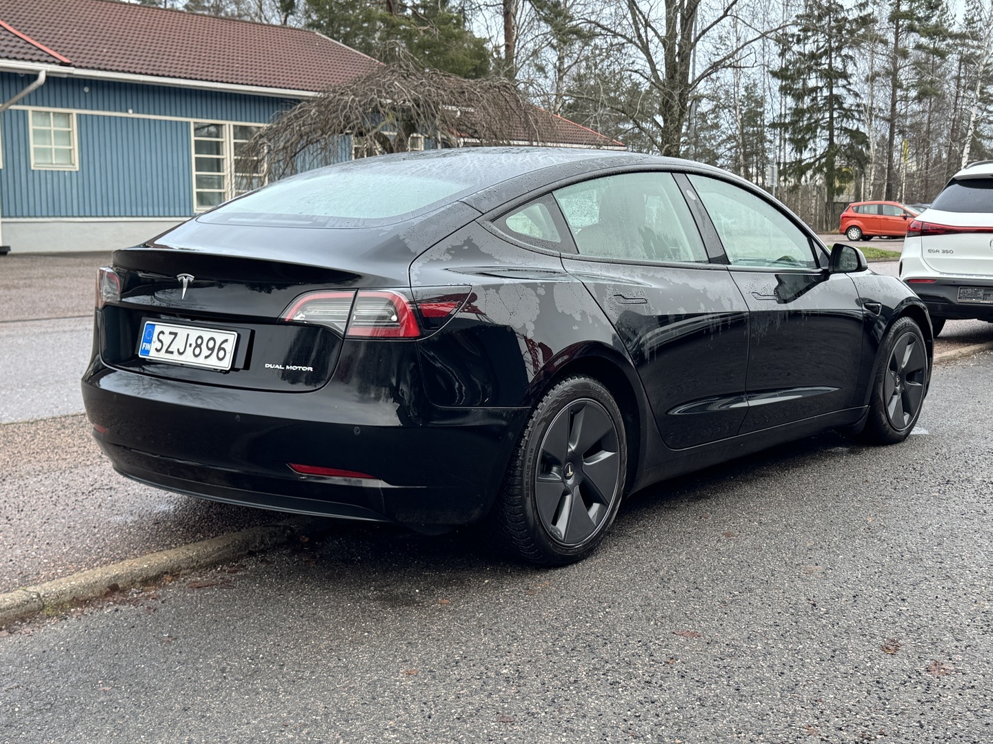 TESLA Model 3 2021
