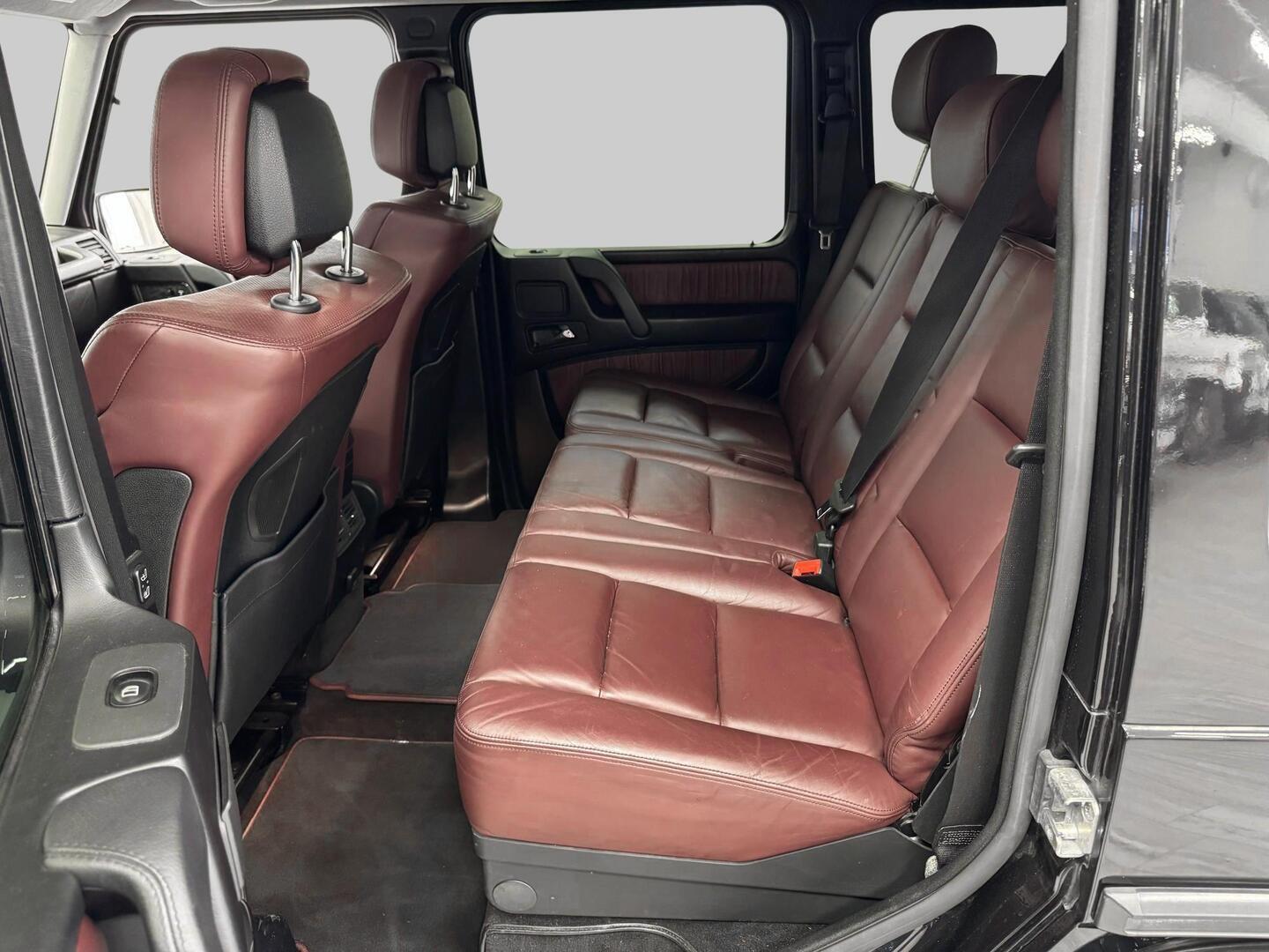 MERCEDES-BENZ G 2011