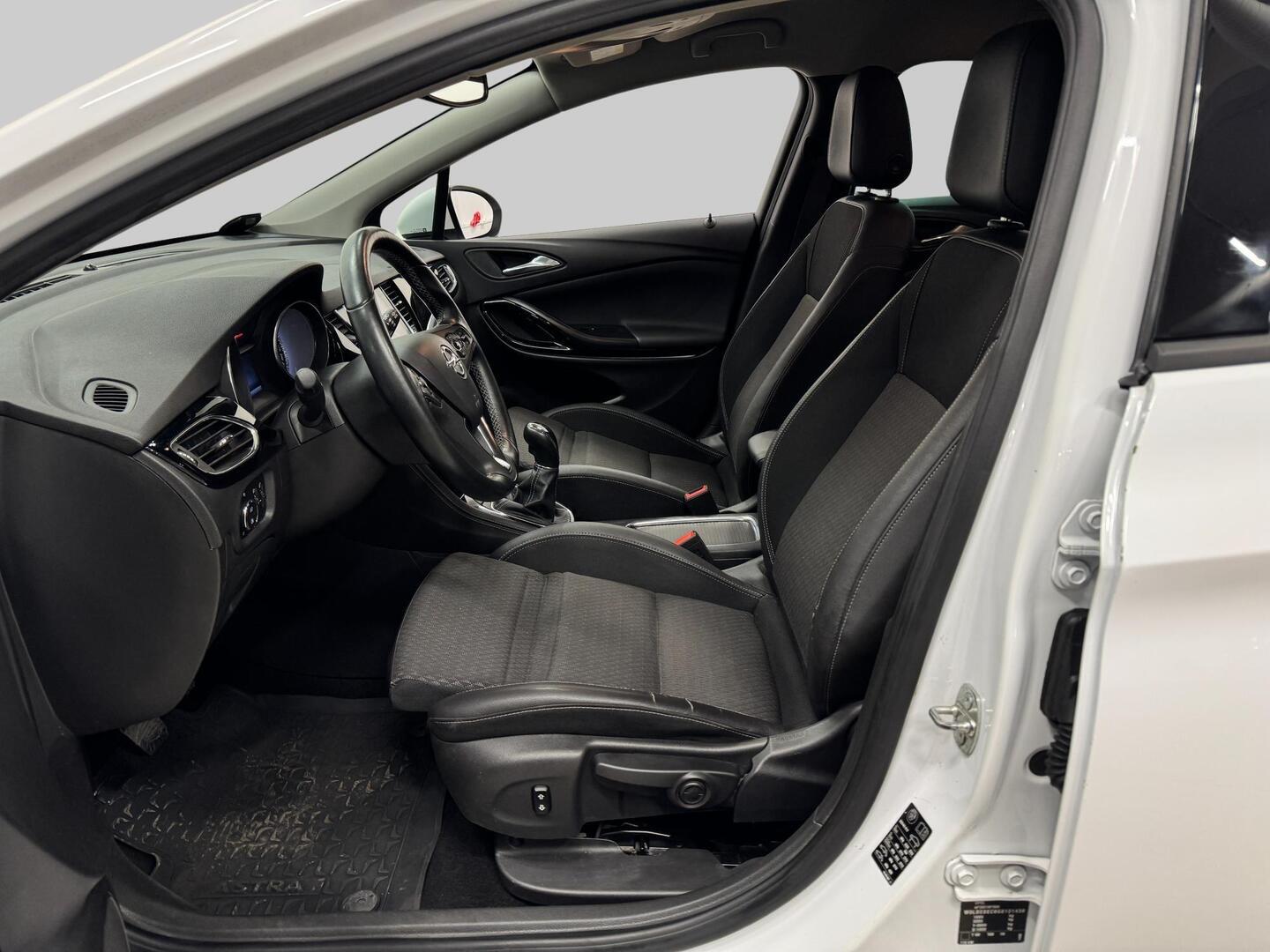 OPEL Astra 2016
