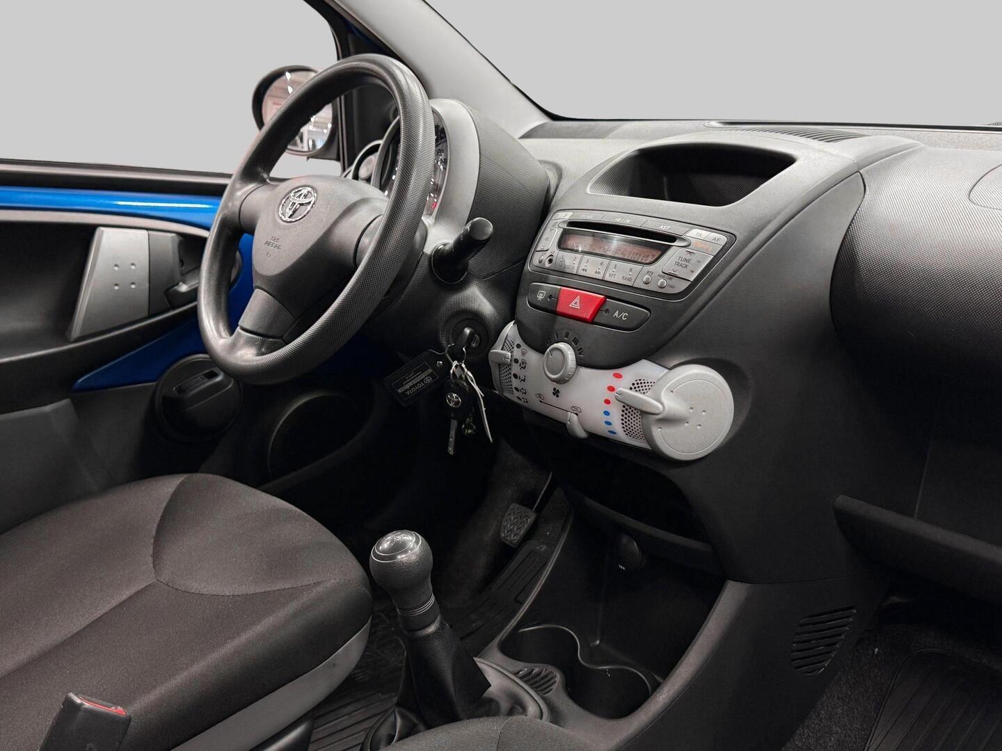 TOYOTA AYGO 2013