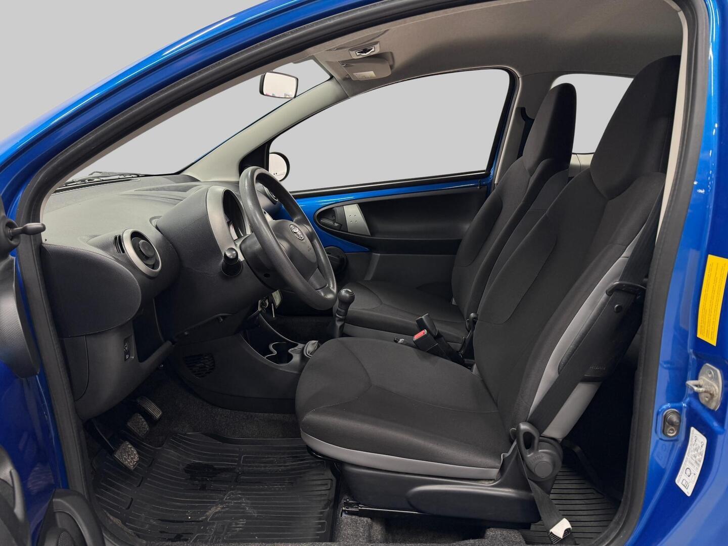 TOYOTA AYGO 2013