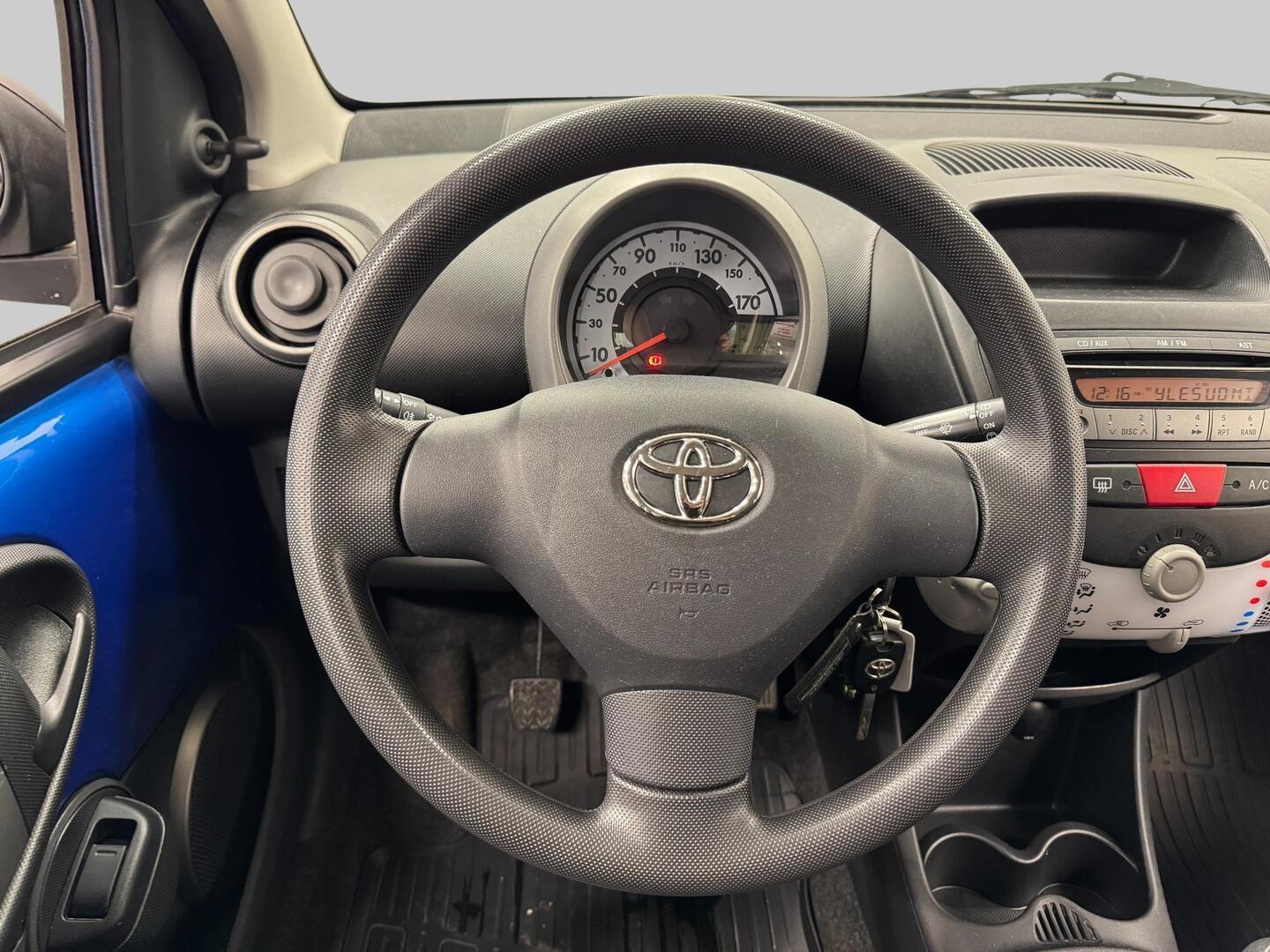 TOYOTA AYGO 2013
