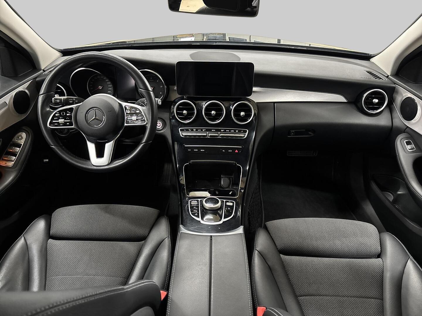 MERCEDES-BENZ C 2020