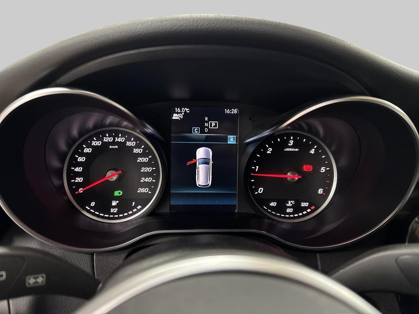 MERCEDES-BENZ C 2020