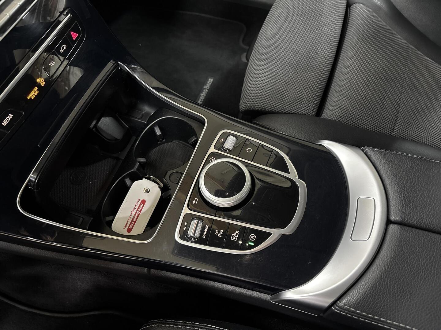 MERCEDES-BENZ C 2020