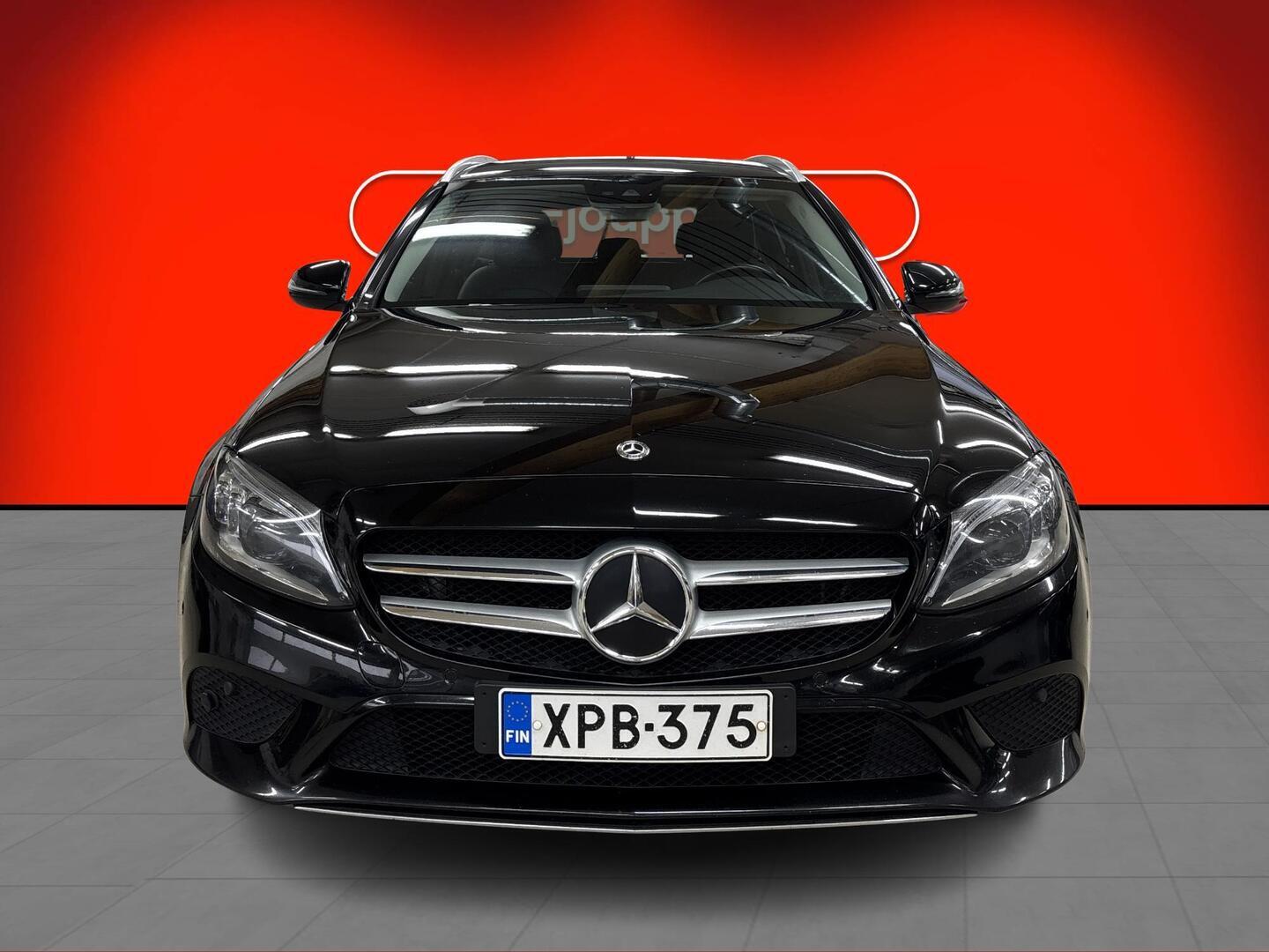 MERCEDES-BENZ C 2020