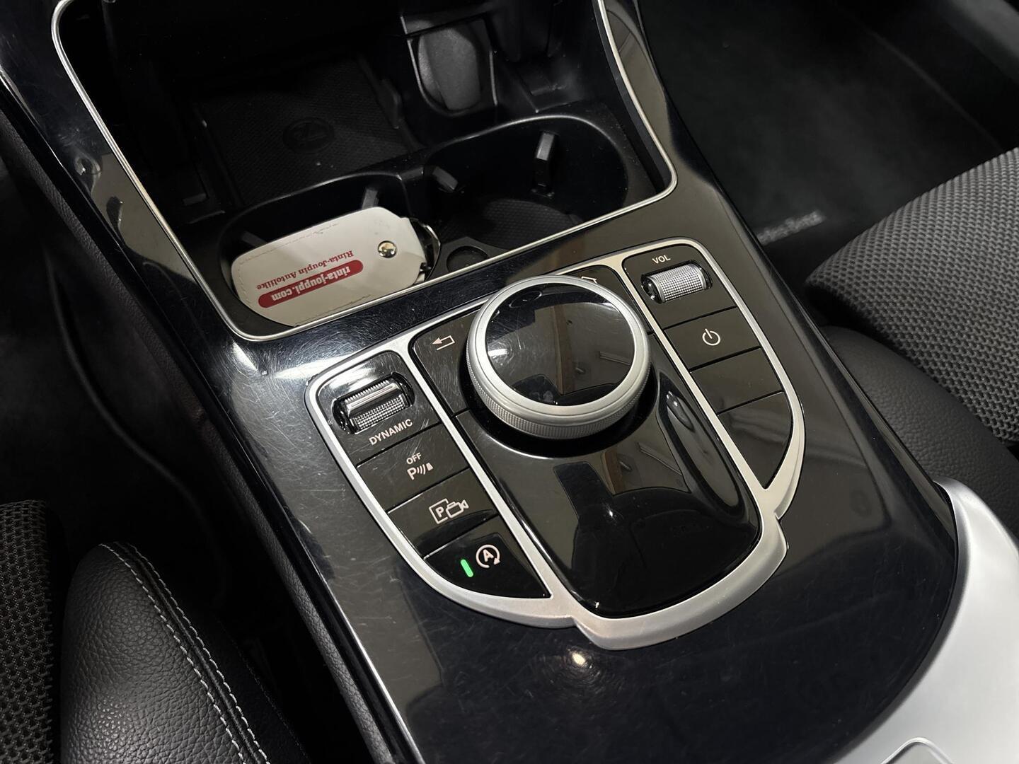 MERCEDES-BENZ C 2020