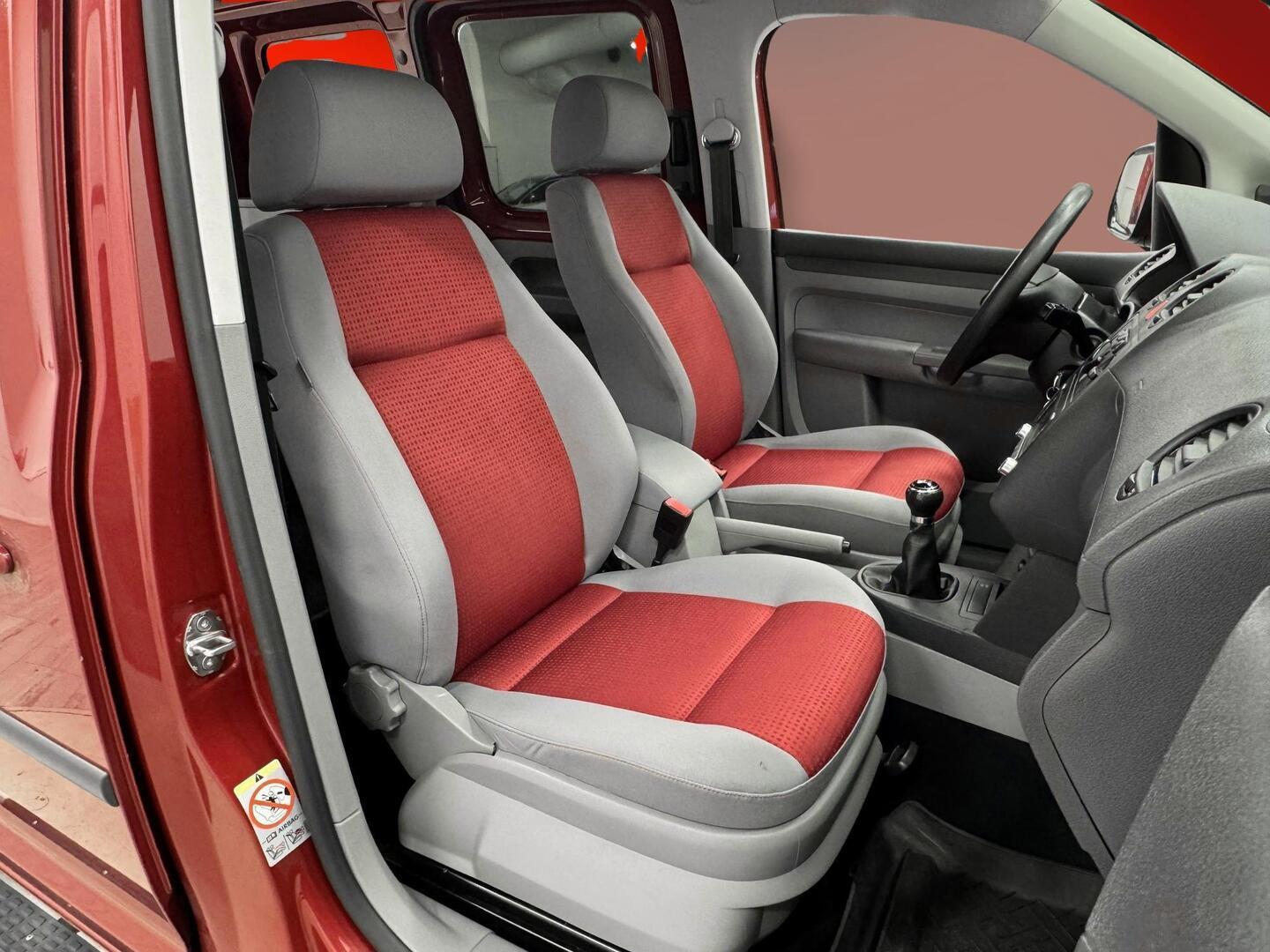 VOLKSWAGEN Caddy 2009