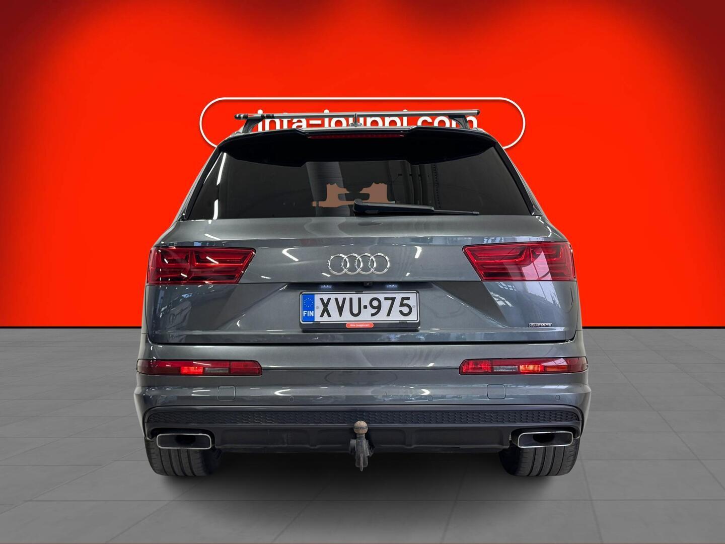 AUDI Q7 2017