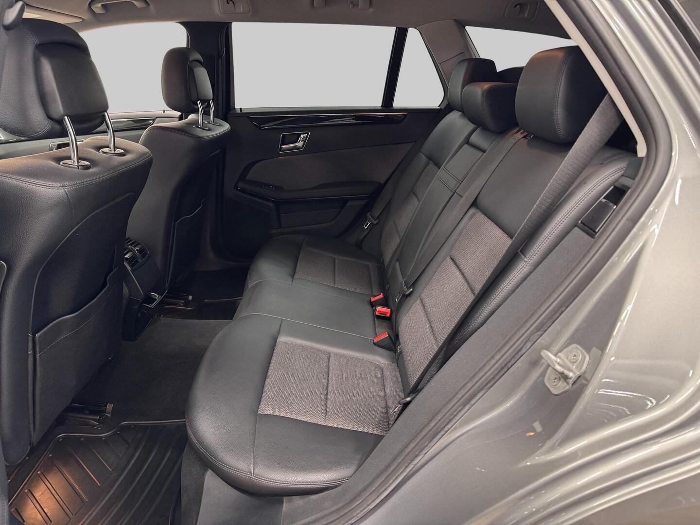 MERCEDES-BENZ E 2010