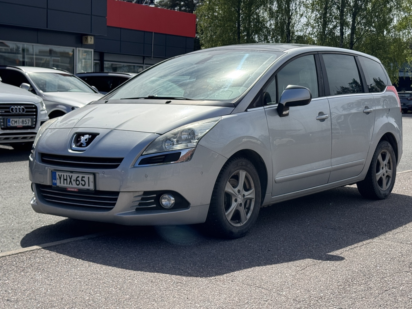 PEUGEOT 5008 2010