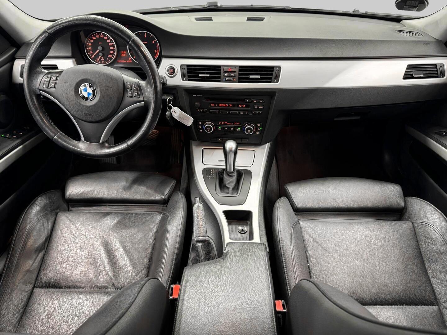 BMW 320 2007