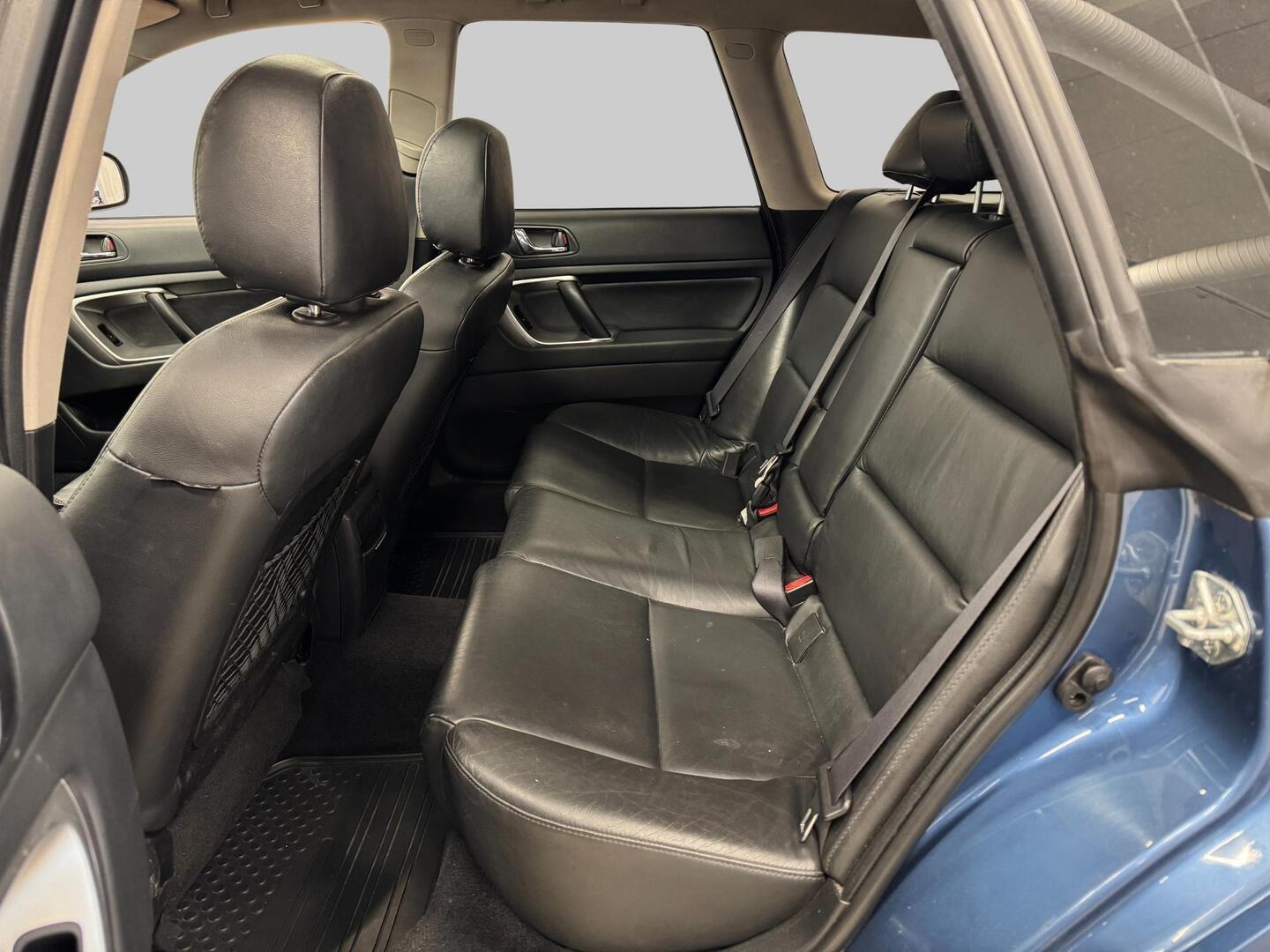 SUBARU Outback 2008